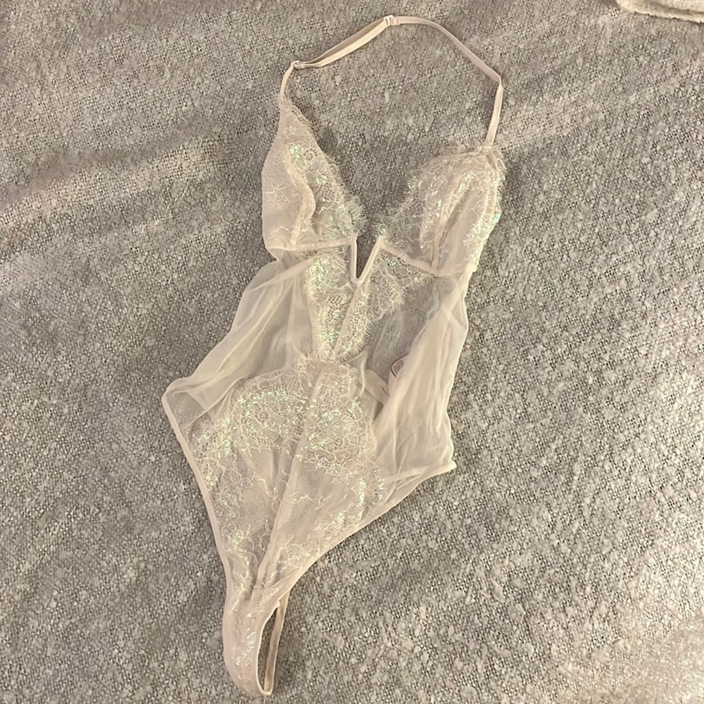 Victoria’s Secret sparkly white lace sheer teddy medium
